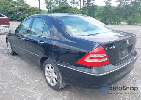 2003 Mercedes-Benz C 240 из США, поврежденный, VIN WDBRF61JX3A457198